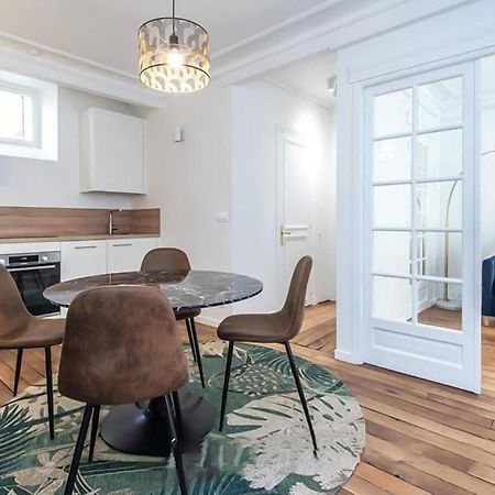 Lovely Apartment In Paris With Kitchen Exteriör bild
